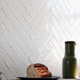Настенная AMADIS BRUTALIST Snow Matt 3,8х23,5 в интерьере