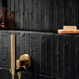 Настенная AMADIS BRUTALIST Coal Matt 3,8х23,5 в интерьере