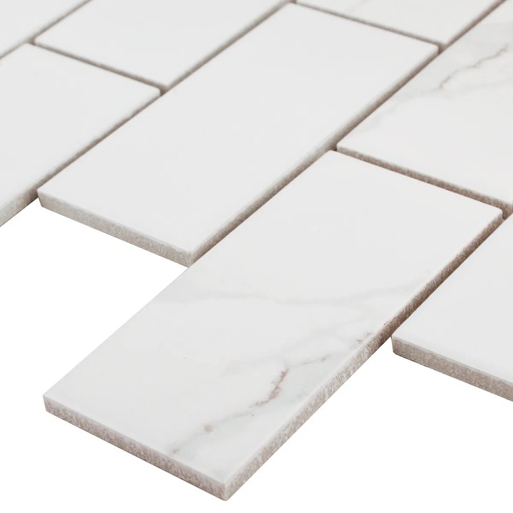 Керамическая Starmosaic Brick   Metro Мозаика Star Mosaic PMB82223 / С0004062 Brick Carrara Matt 29.1х29.5, чип 45х95 мм прямоугольный — фото 3