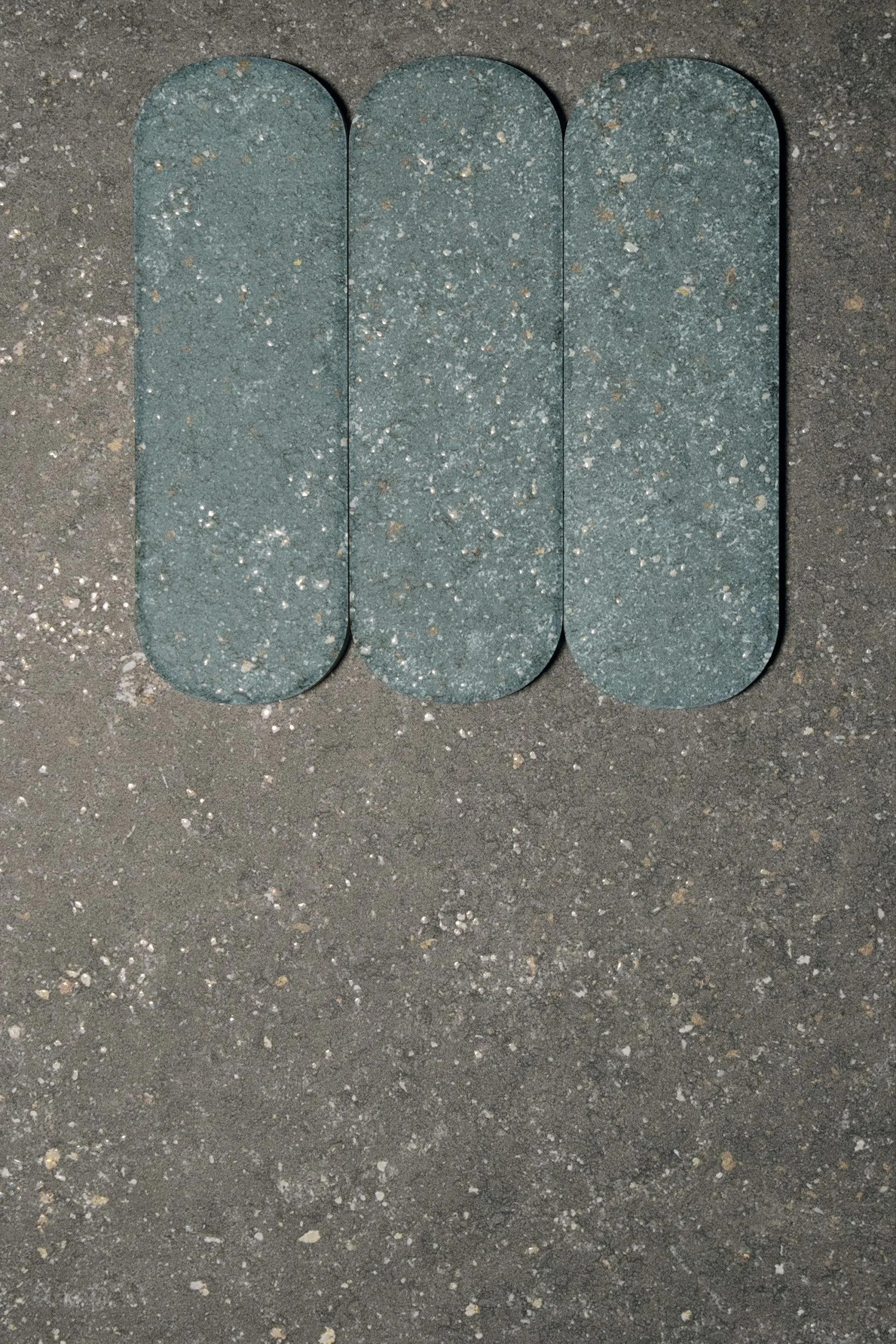 Фото в интерьере DNA Tiles Stone Dust