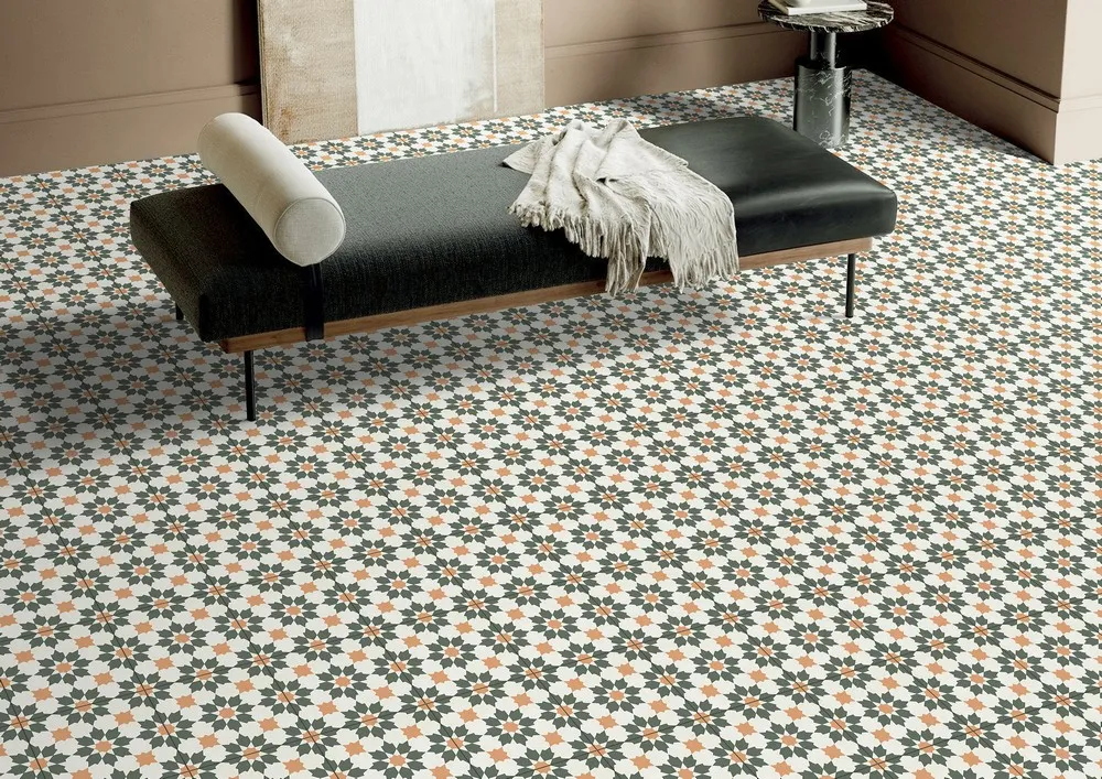Фото в интерьере Ennface Pattern