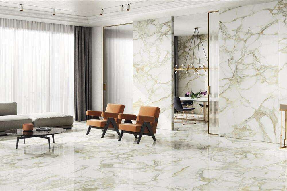 Фото в интерьере для гостиной FMG Calacatta Oro Select Marmi