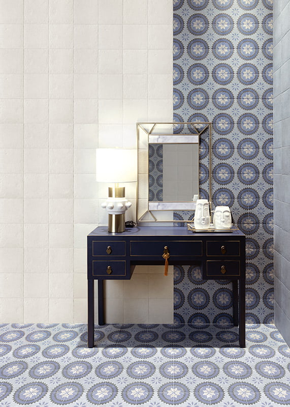 Интерьер Mainzu Blue Water