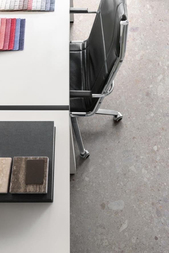 Фото в интерьере для магазина Marazzi Italy Grande Stone Look