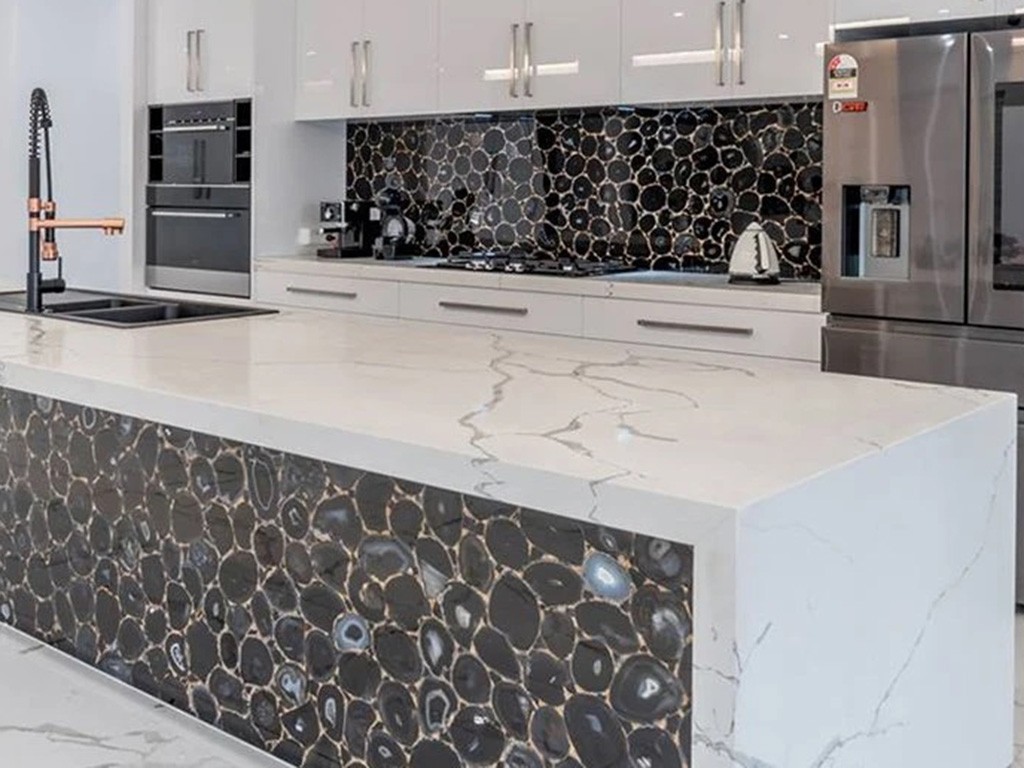 Фото в интерьере Moreroom Agate Black