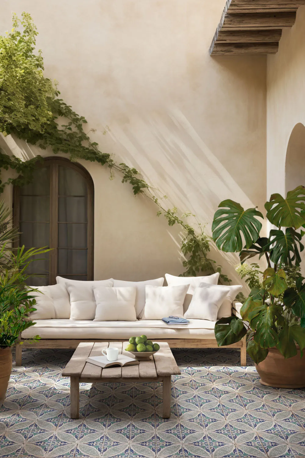 Фото в интерьере Nanda Tiles Magnolia