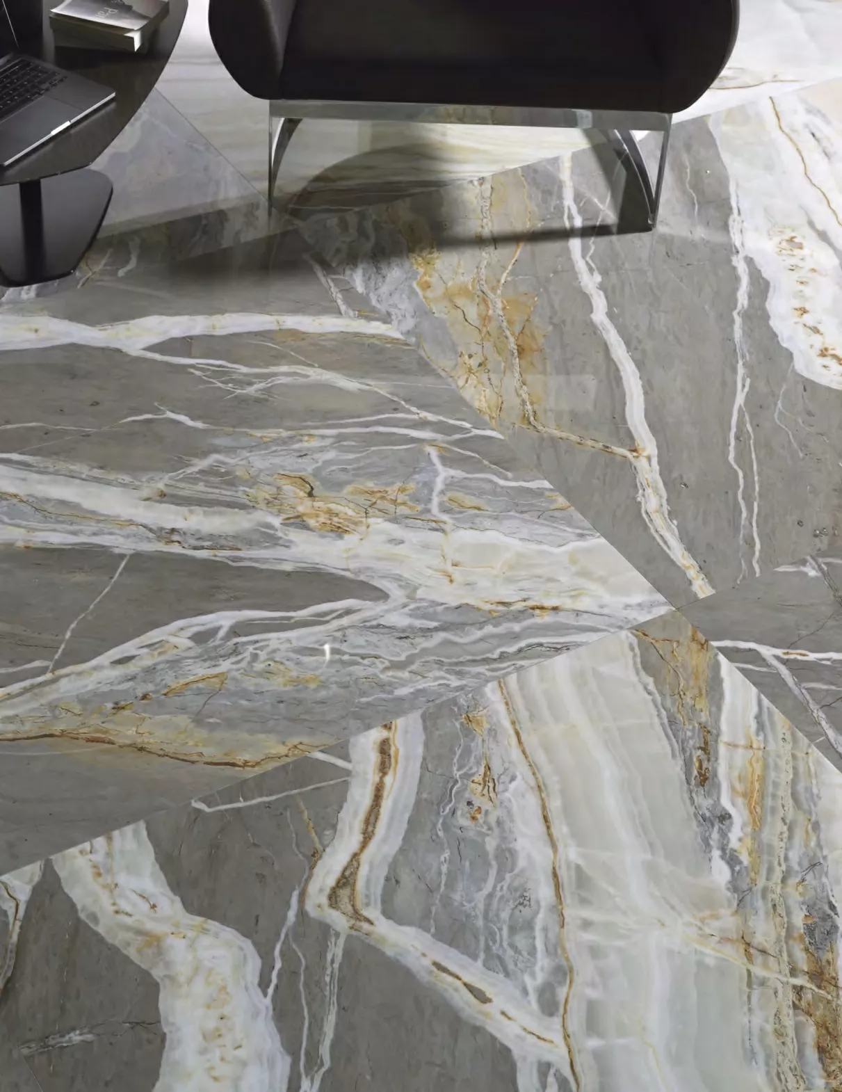 Фото в интерьере Porcelanosa  Xlight Nuit