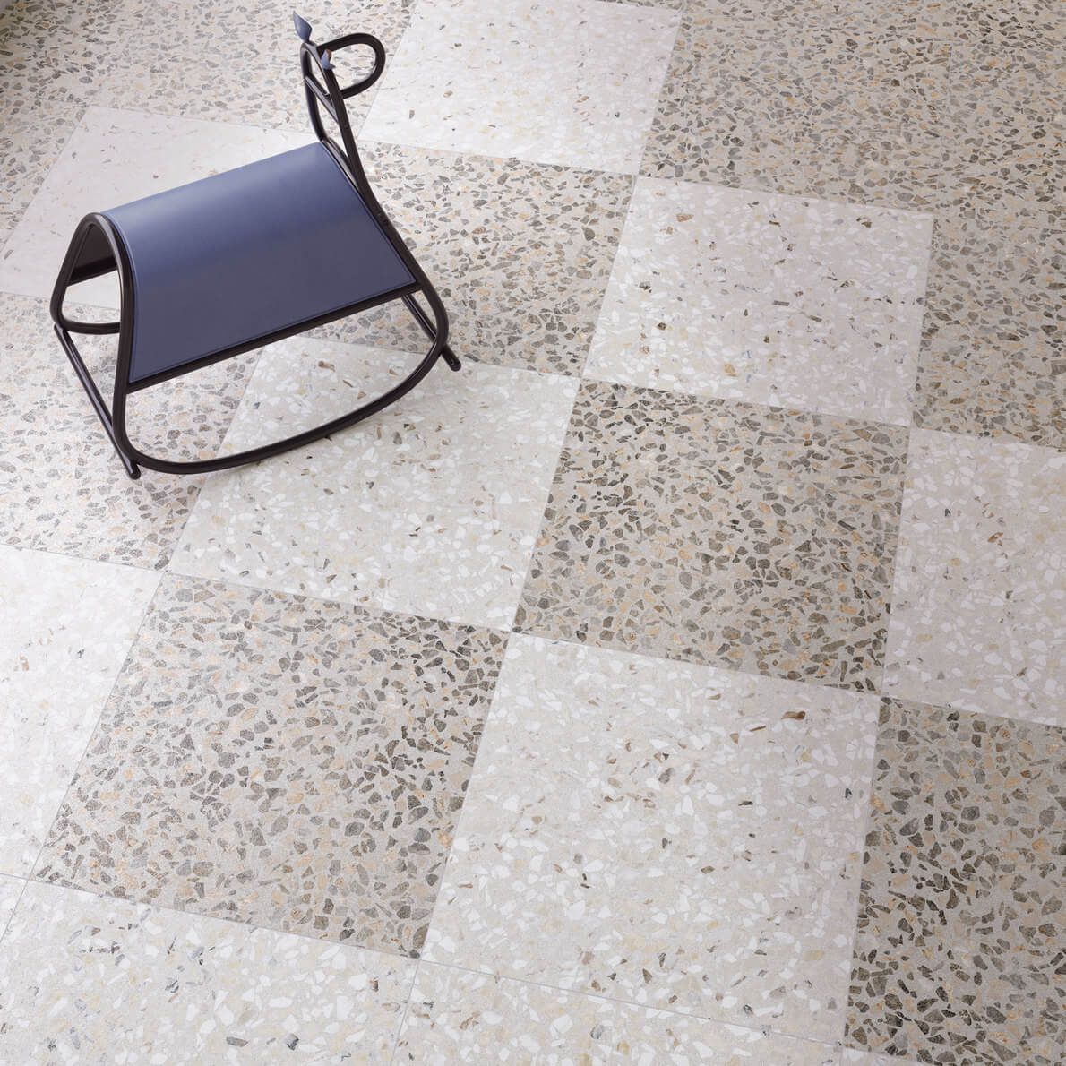 Фото в интерьере Vitra Terrazzo-X